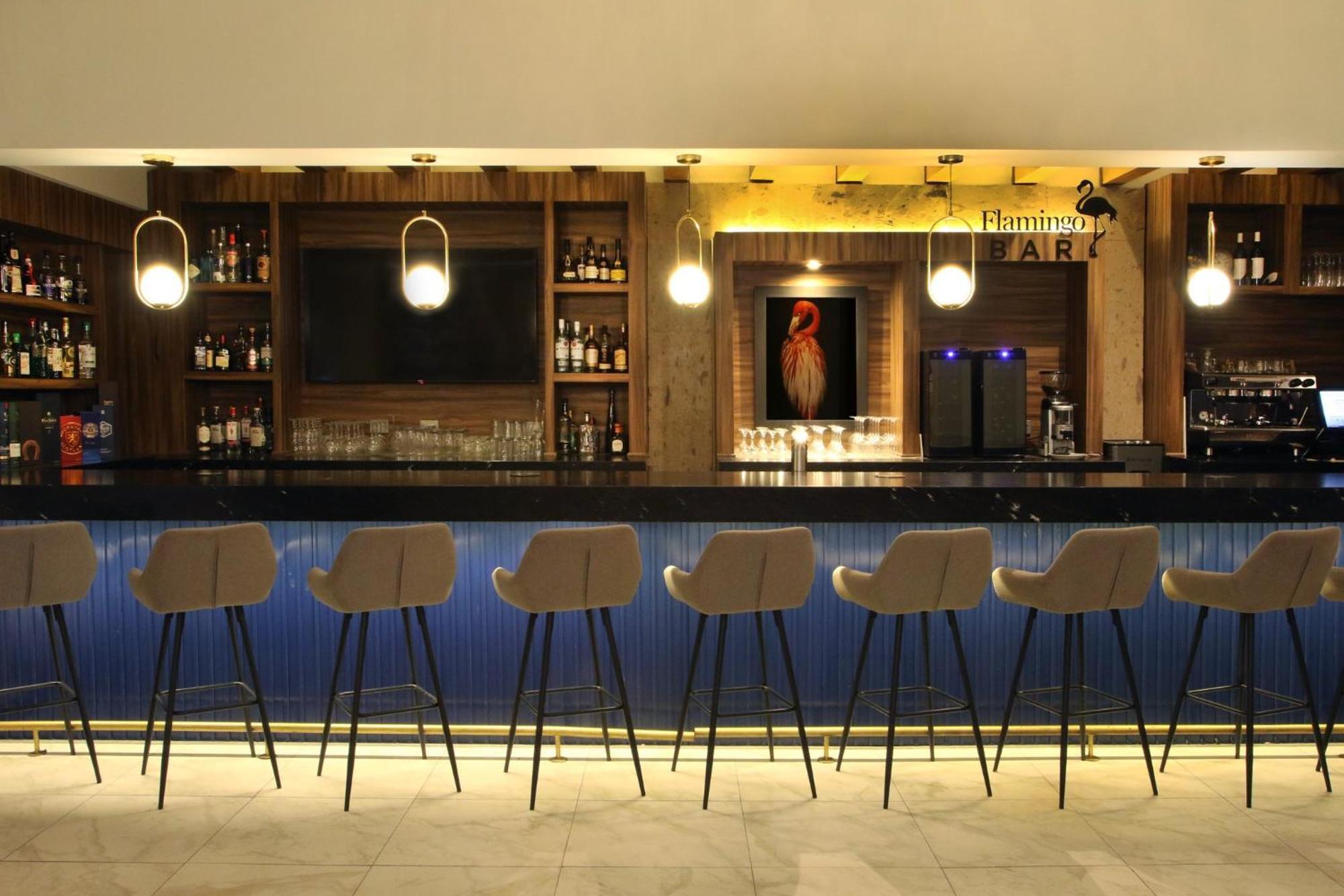 Voco Saltillo Suites By Ihg Bagian luar foto